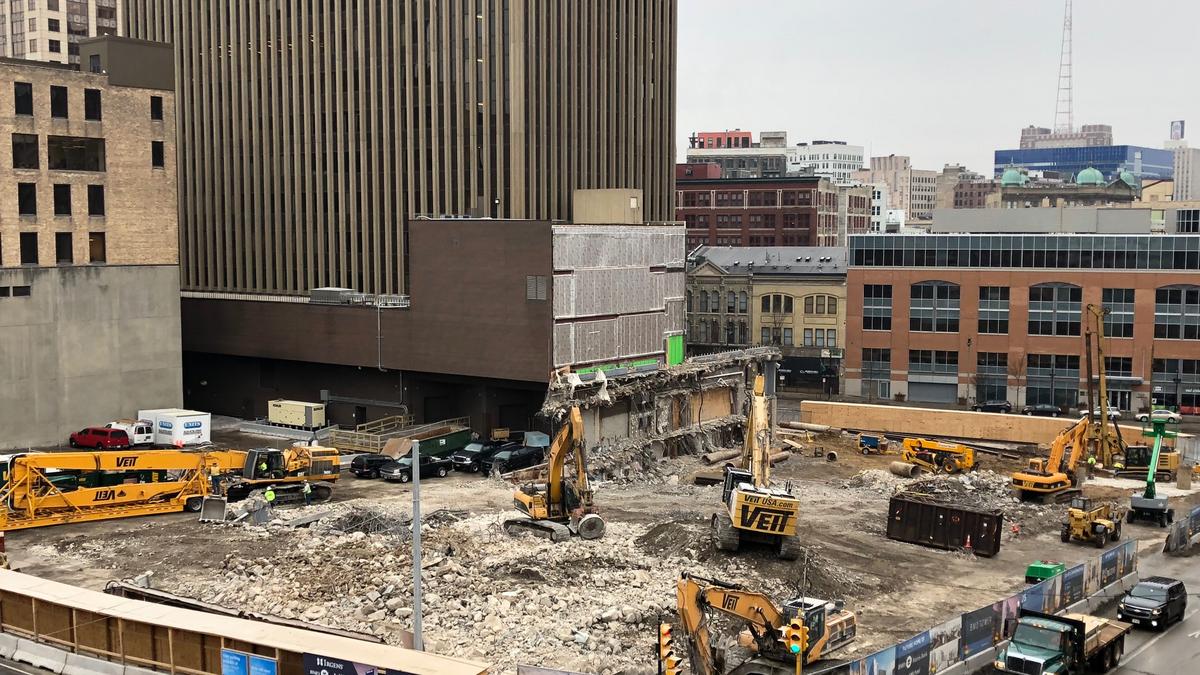 bmo harris private bank parking structure