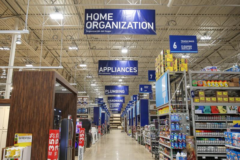 Lowe's hold first National Hiring Day Bizwomen