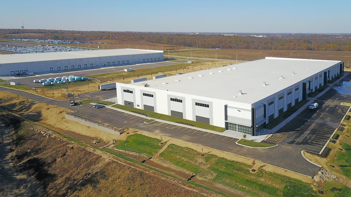 Hunt Midwest expands business park as leasing momentum grows - Kansas ...