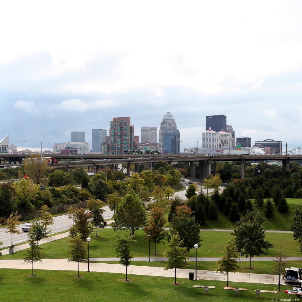 Ferris wheel comes to Louisville Waterfront in time for Kentucky Derby