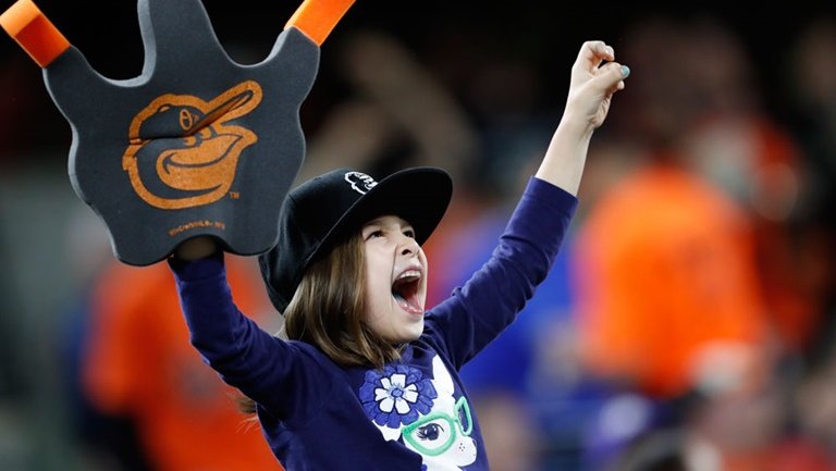 Kids Again: MLB makes strides in attracting younger fans, ticket