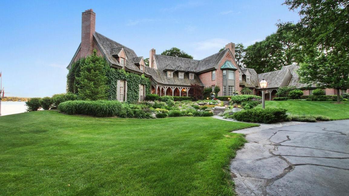 Lake Geneva home once owned by Wrigley family sells for 11.25 million