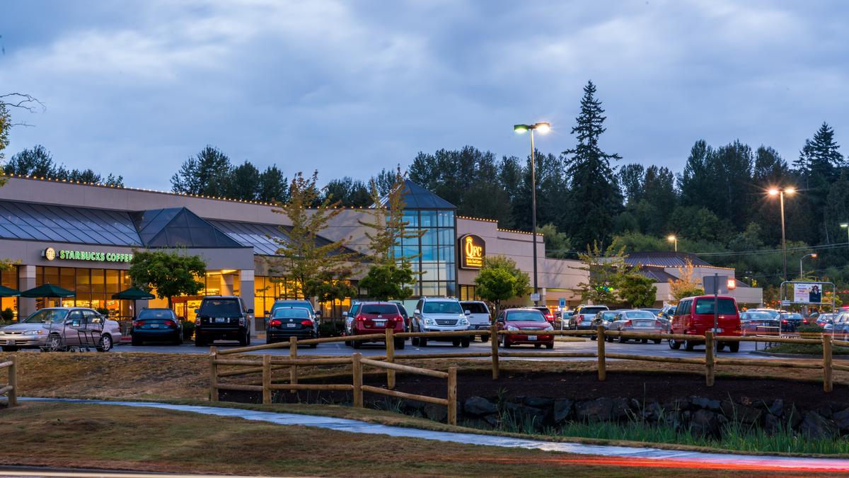 Donahue Schriber buys four Seattle-area shopping centers - Puget Sound ...