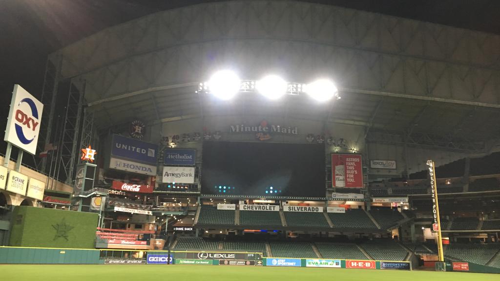 Houston Astros welcome fans back to Minute Maid Park in 2021 - ABC13 Houston