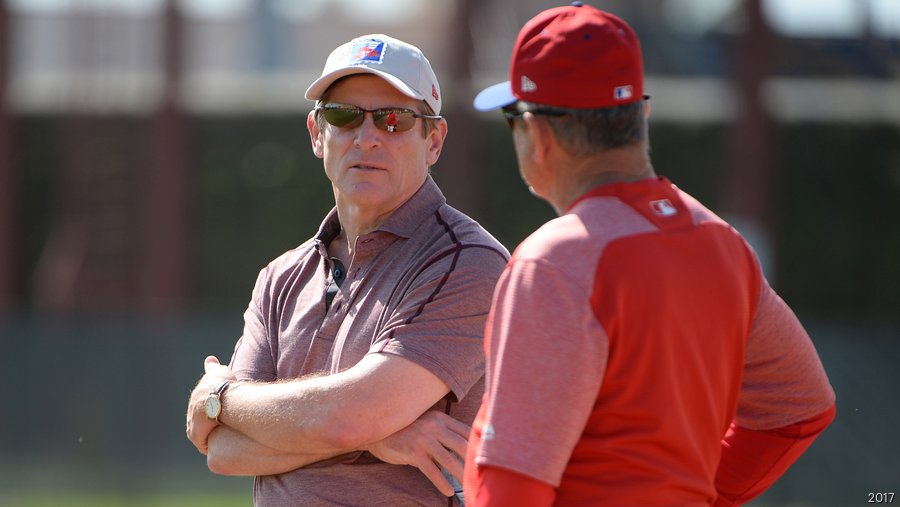 Who is Philadelphia Phillies majority owner John Middleton