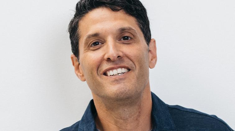 Microsoft Windows chief Terry Myerson shares three lessons as he heads ...