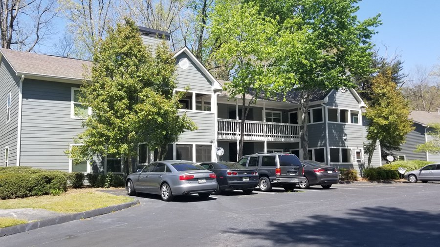 Blue Magma Residential affiliate buys 918unit apartment portfolio near