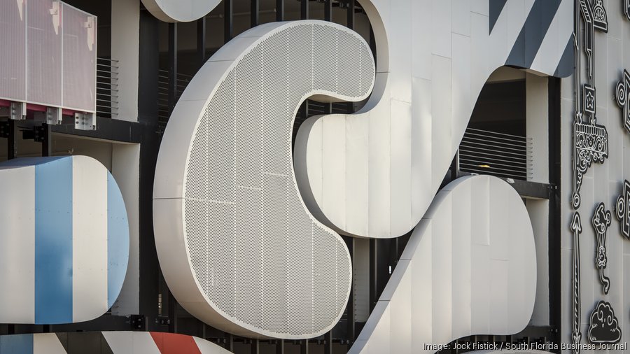 Miami parking facility Museum Garage combines several exterior designs