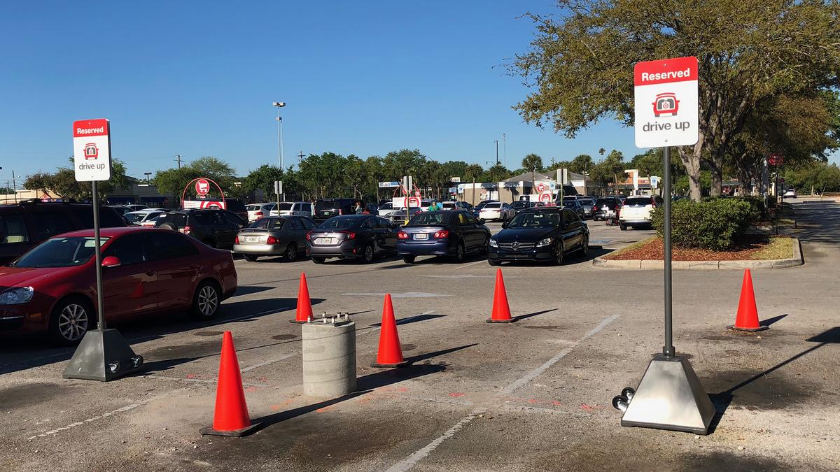 Target rolls out curbside delivery service for online orders in Florida