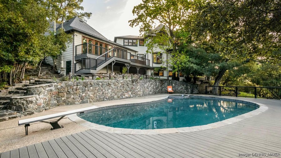 133-ridgeway-rd-hillsborough-