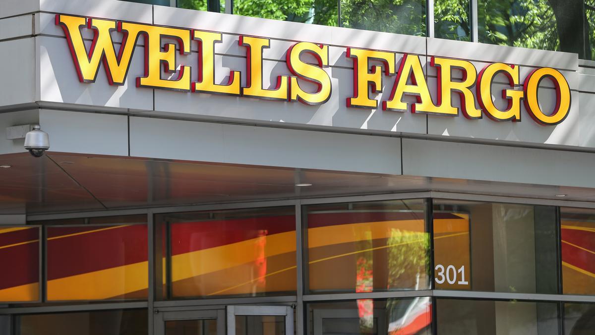 Wells Fargo making leap to cloud with Microsoft, Google deals