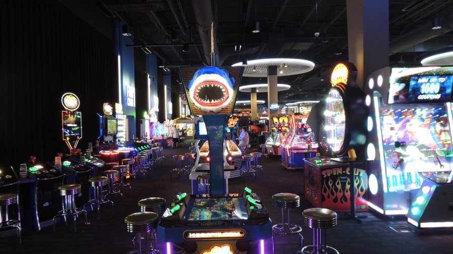 Dave and Buster's Chicago