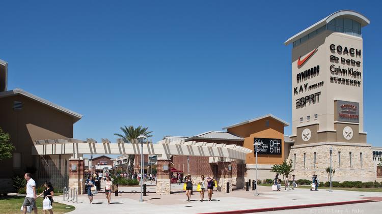 Simon Property Group's Houston Premium Outlets undergoes renovations, adds  tenants - Houston Business Journal