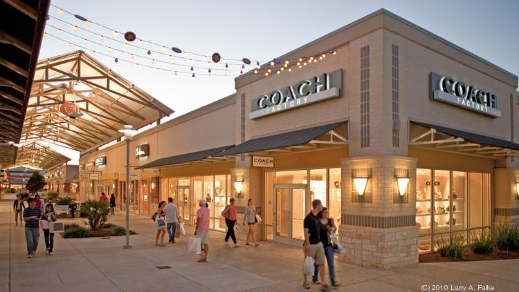 Premium Outlets undergoes renovations 