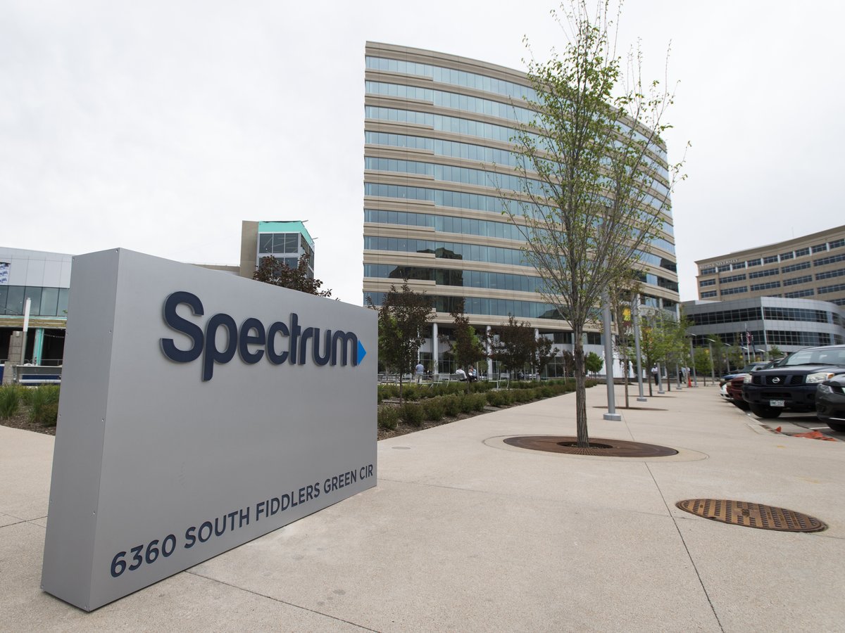 Spectrum customers lose KTLA, other stations as Tribune, Charter