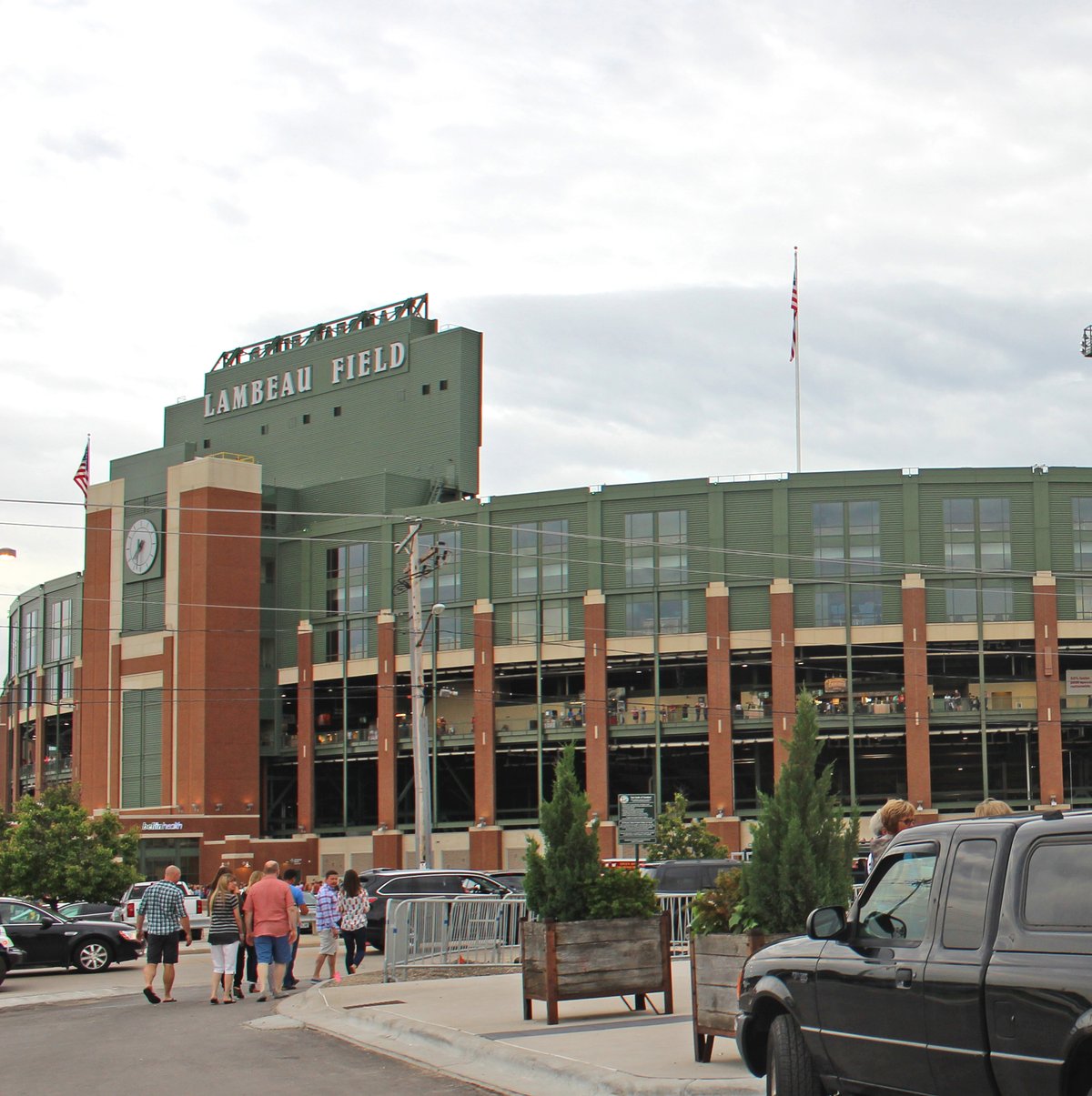 What Are the Best Parking Spots for a Packers Game?