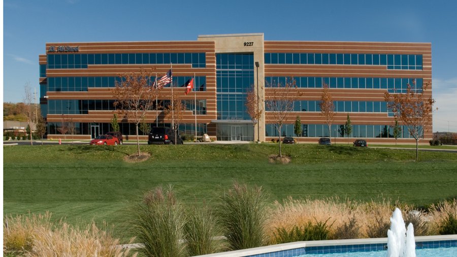 AK Steel's Cincinnati HQ on Centre Pointe Drive listed for sale ...