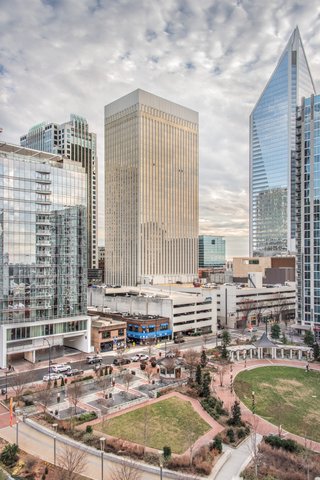 Oaktree Capital Group buys uptown Charlotte office tower for