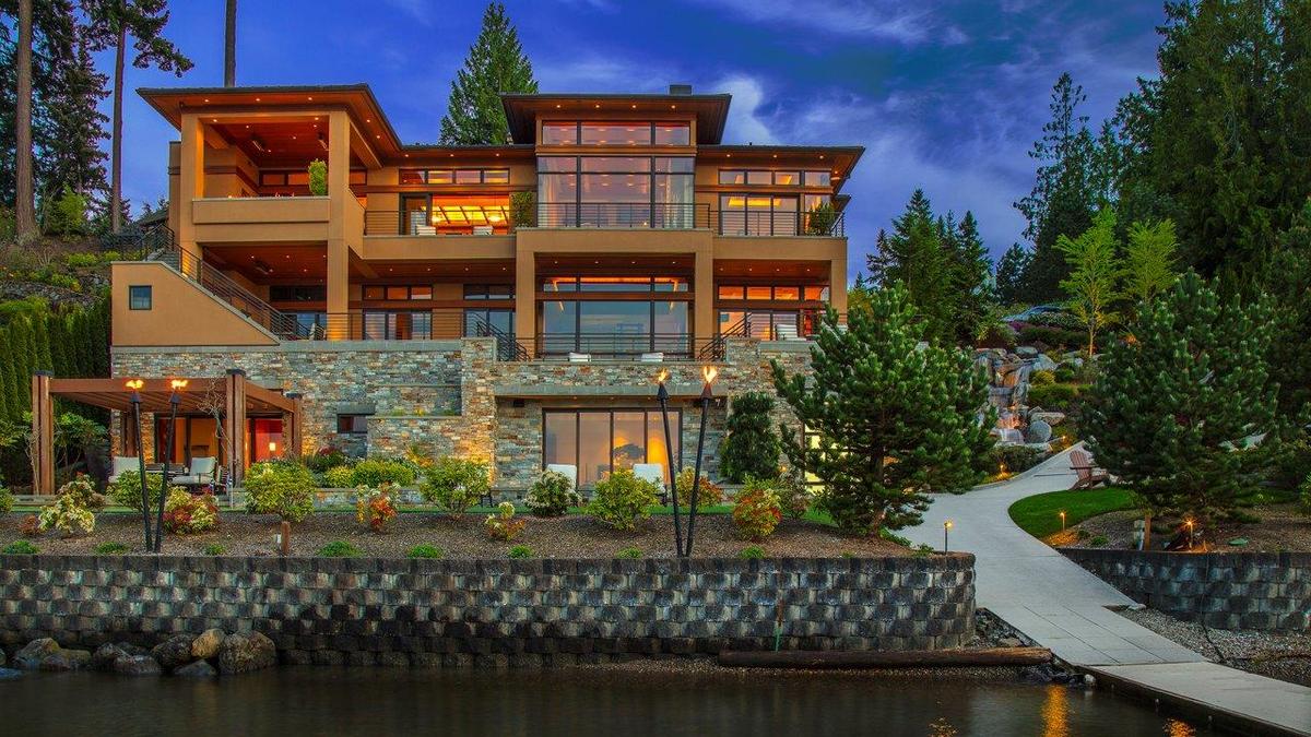 Waterfront mansion on Lake Sammamish listed for $14 million (Photos ...