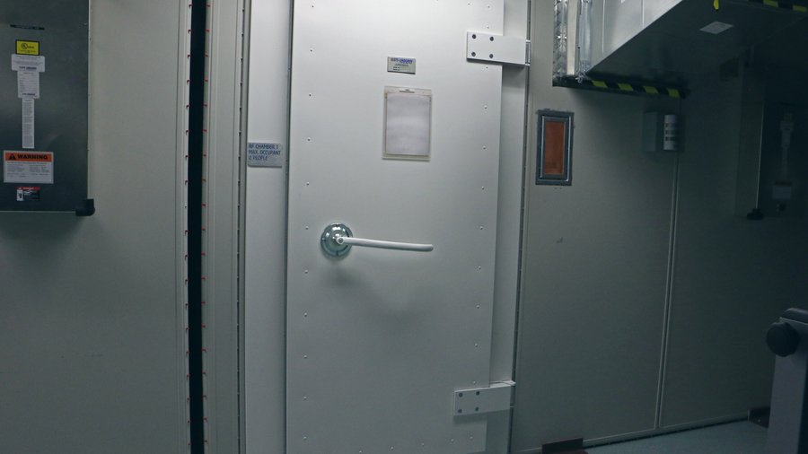 Intel 5G Door to lab