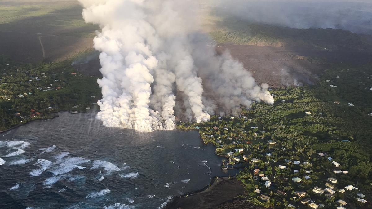 Lava from Kilauea volcano destroys hundreds of homes on Hawaii's Big ...