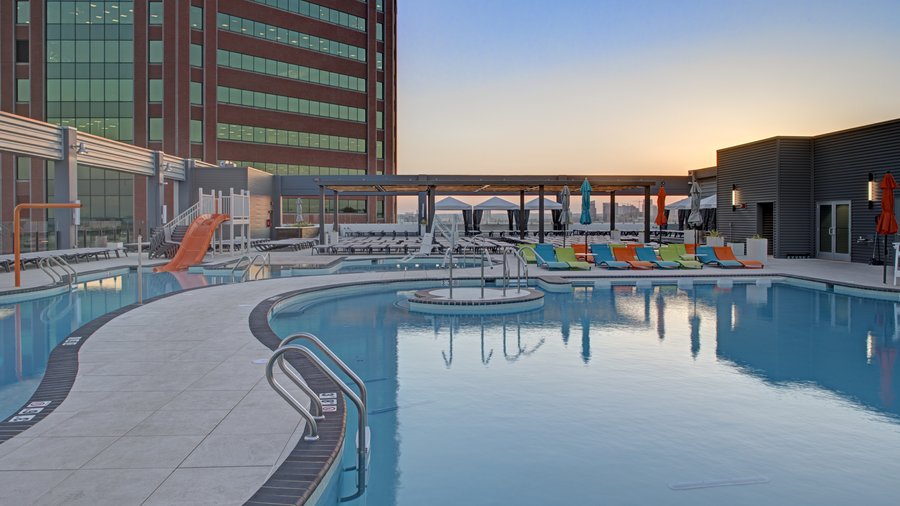 Here's a look at Merritt Clubs' Canton rooftop pool Baltimore