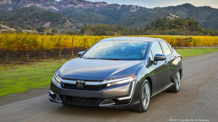 Automotive Minute 2018 Clarity Is A Delightful Phev Entry Into Automotive Minute 2018 Clarity Is A Delightful Plug In Hybrid Entry Into Honda S Sedan Lineup Photos