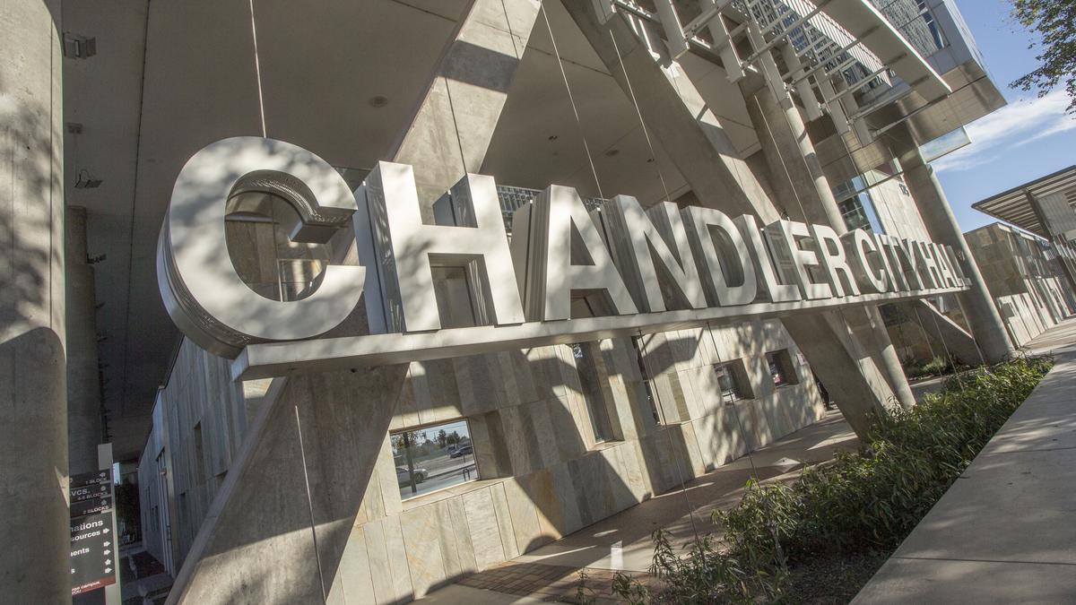 Isola Group opening factory, HQ in Chandler, Arizona Phoenix Business