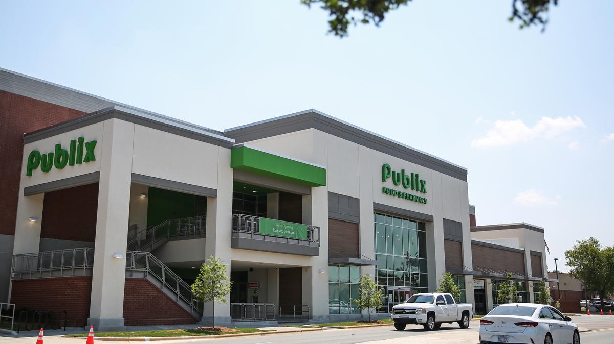 Publix grocery store in Charlotte's Cotswold makes smart use of space