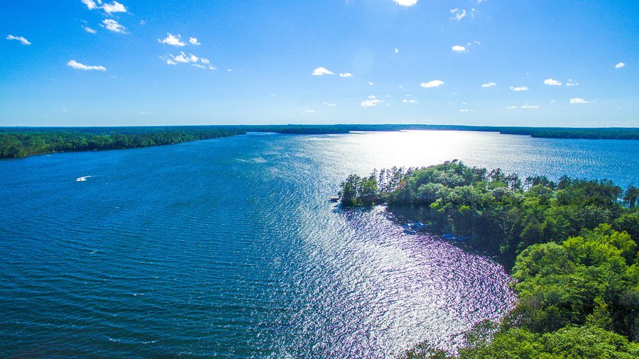 Hayward, Wis., log home on the market for $1.9 million - Milwaukee ...