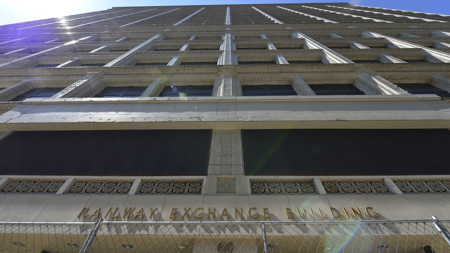 St. Louis eyes eminent domain at massive, vacant downtown building