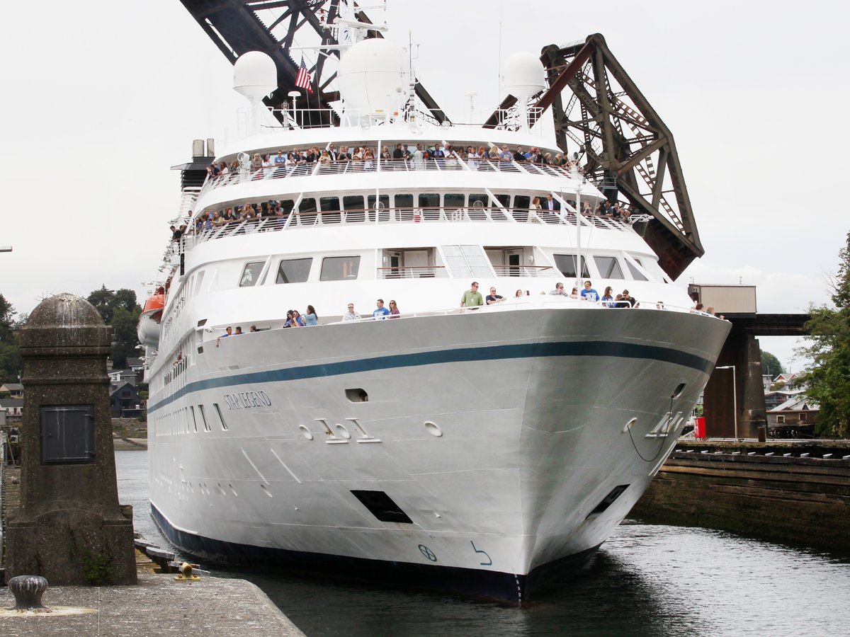 star-legend-cruise-ship- star-legend-cruise-ship-