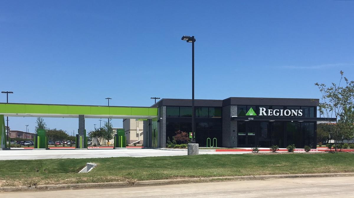 Regions Bank appoints Houston market leader plans several new