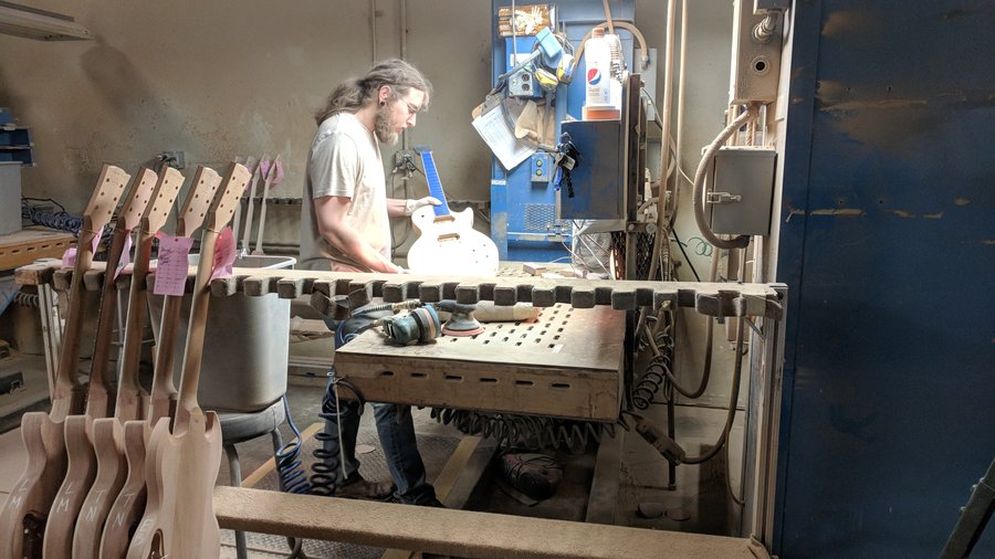 Inside Gibson: Amid bankruptcy, guitar-maker throws open its Nashville  factory doors