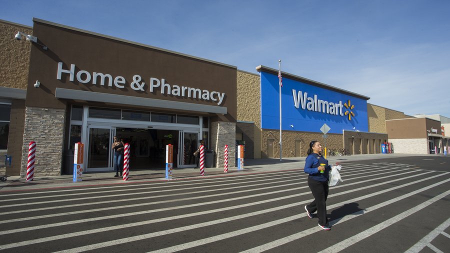 Walmart hiring 3,700 in Arizona as COVID19 increases business(00)