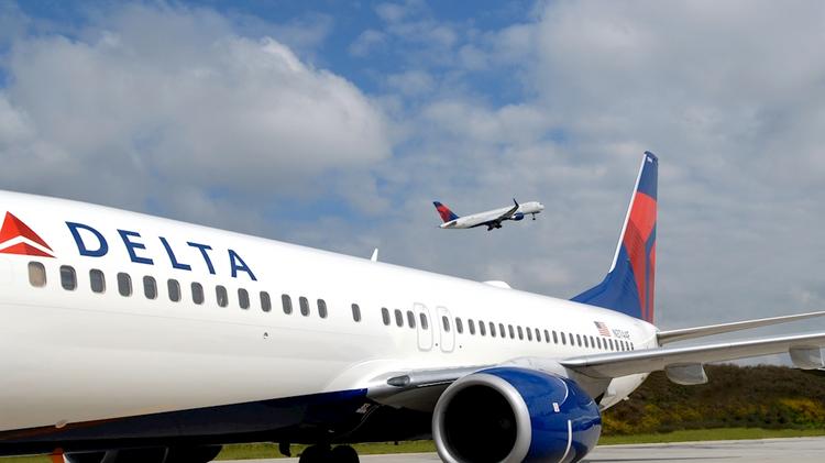 Delta Air Lines battle with American Airlines heads to Seattle ...