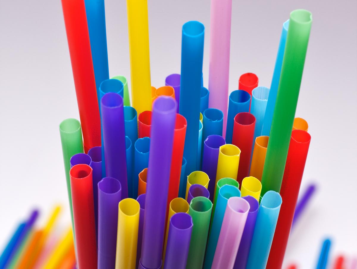 https://media.bizj.us/view/img/10969794/colorfulplasticstraws4273847676*1200xx2592-1950-0-1333.jpg