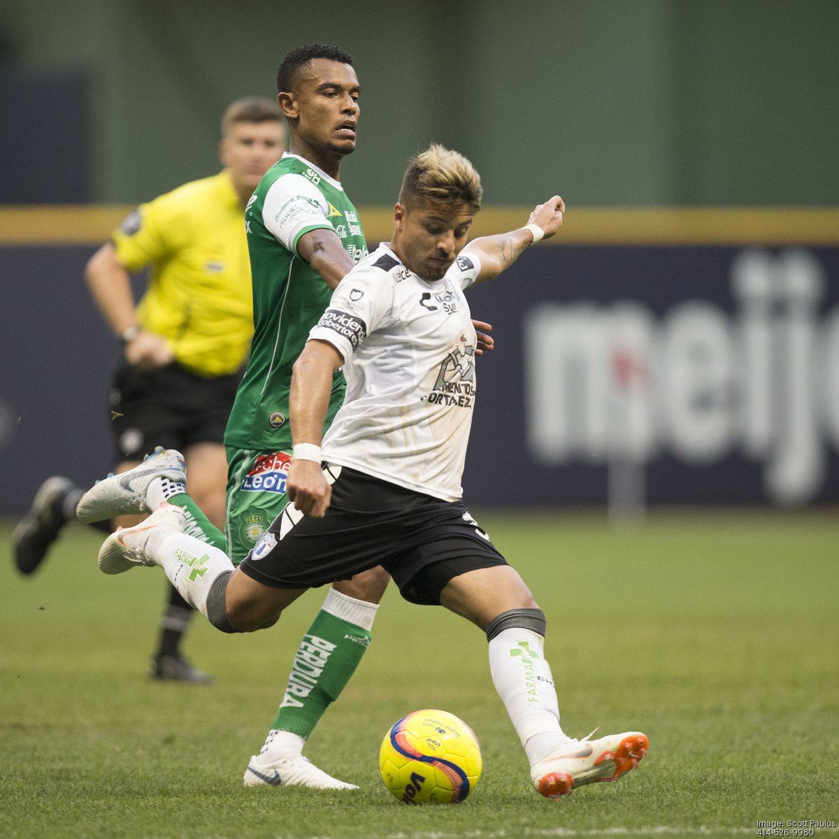 Photos: Lambeau Field hosts first-ever soccer match between FC Bayern  Munich & Manchester City