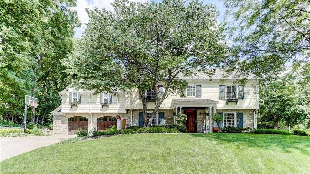 Luxury Oakwood home on the market for 925,000 Dayton Business Journal