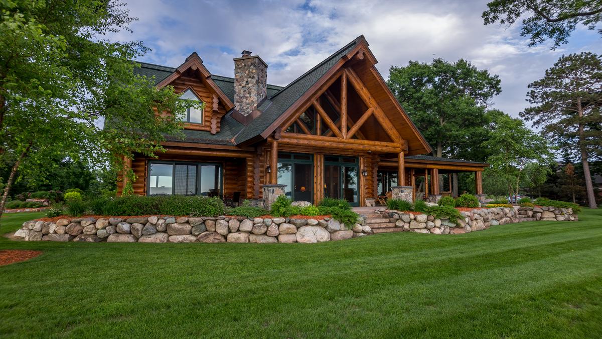 Dream Cabins Northern Home Off Leech Lake Priced At 3 8 Million