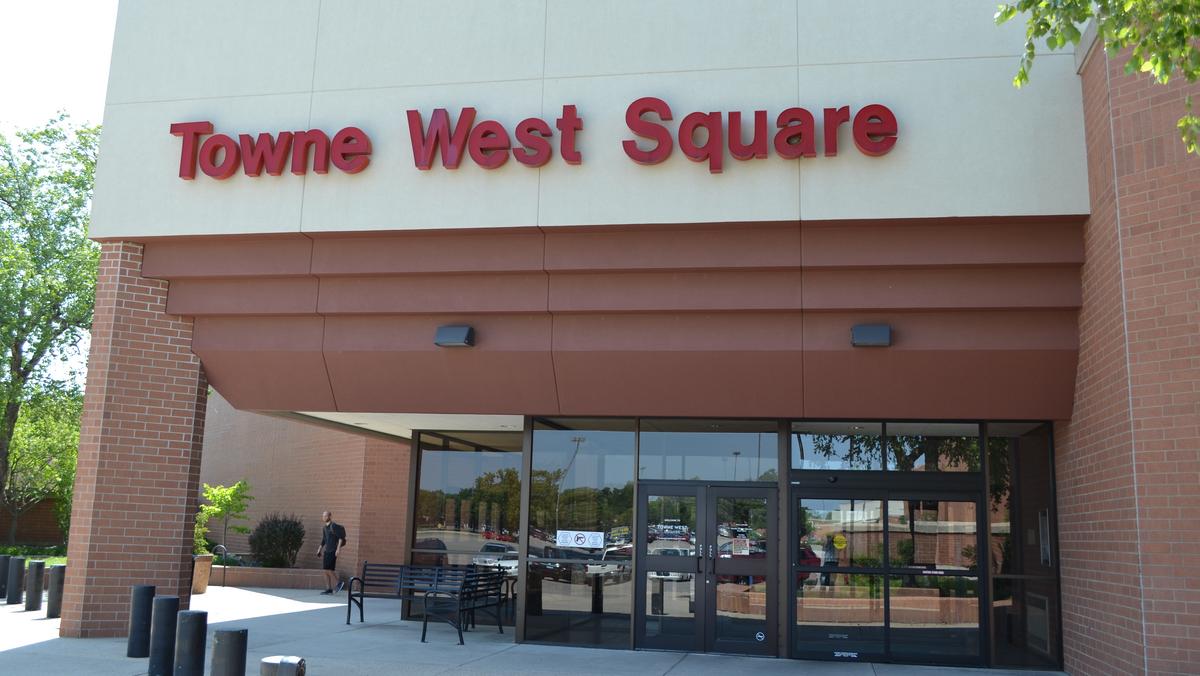 Towne West Square sells for a large loss to New York investment group