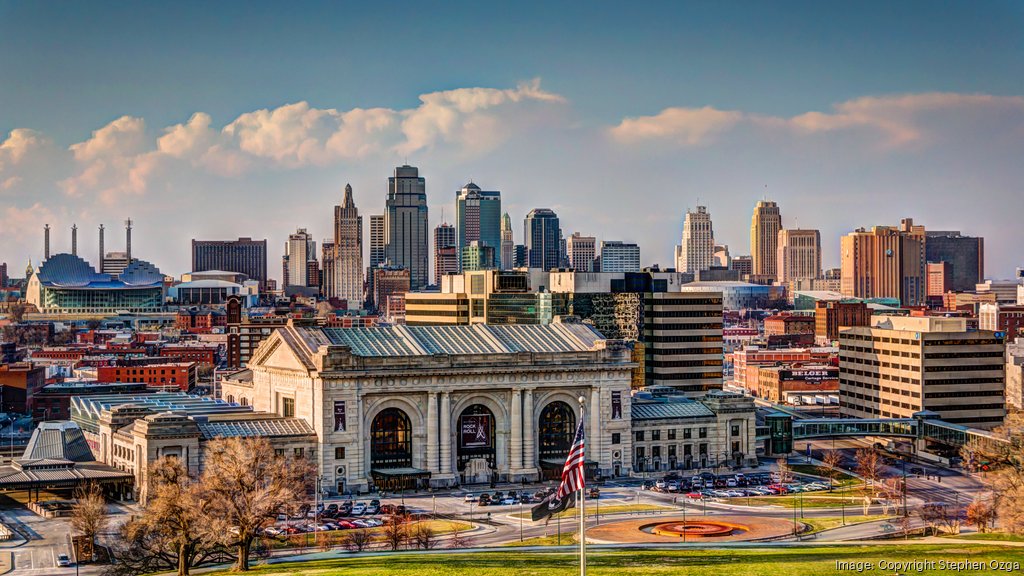 KC Heart adopted as region's official symbol: Charlie Hustle founder hopes  icon will join KC skyline