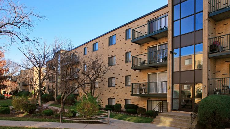 Cbre New England S Fairlawn Apartments In Mattapan For 65 Mattapan Apartment Building S For 65m