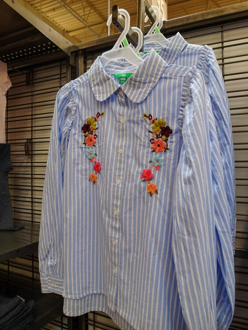 Kroger's Dip clothing debuts in stores Bizwomen