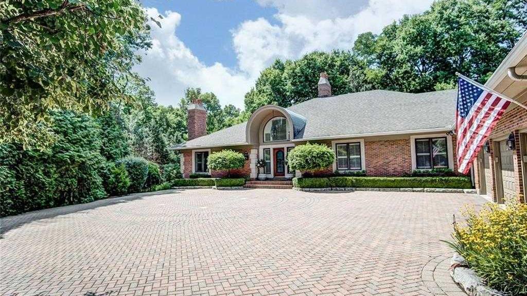 Luxury Kettering home on the market for 889,900 Dayton Business Journal