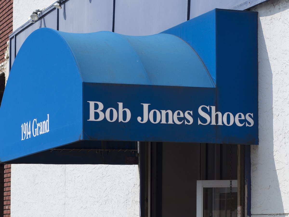 Bob's shoe outlet store