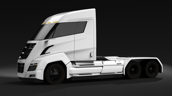 Tesla finally delivered its first electric semi trucks