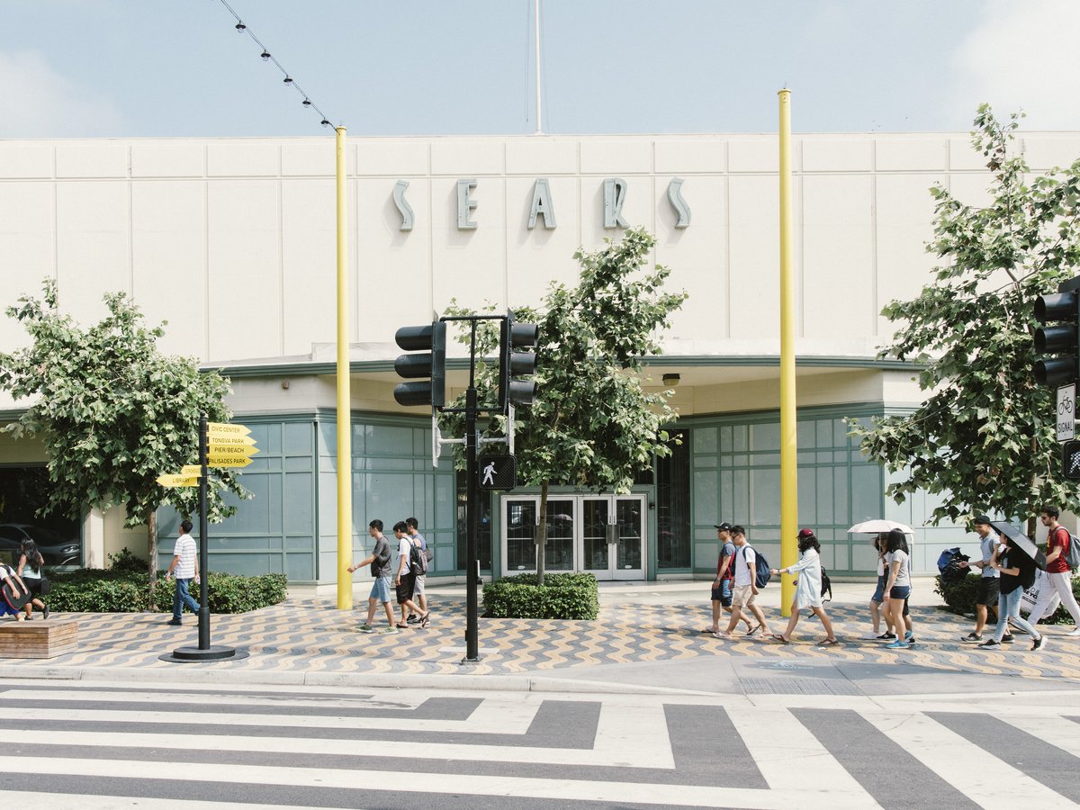 Sears employees seek severance as retailer reorganizes - L.A. Business First