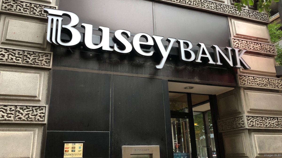 First Busey extends CEO contract for holding company, Busey Bank
