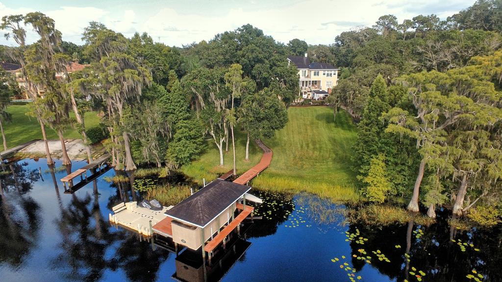 Vinny Testaverde Selling Florida Mansion With Controversial Past